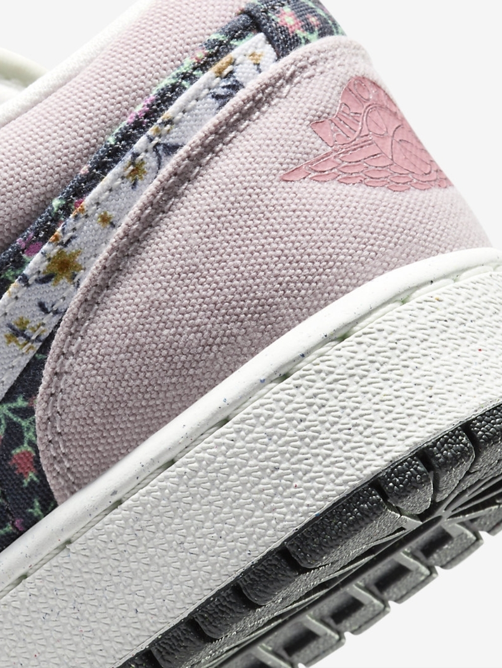 Women's Air Jordan 1 Low SE 'Floral' - Picture 9 of 16